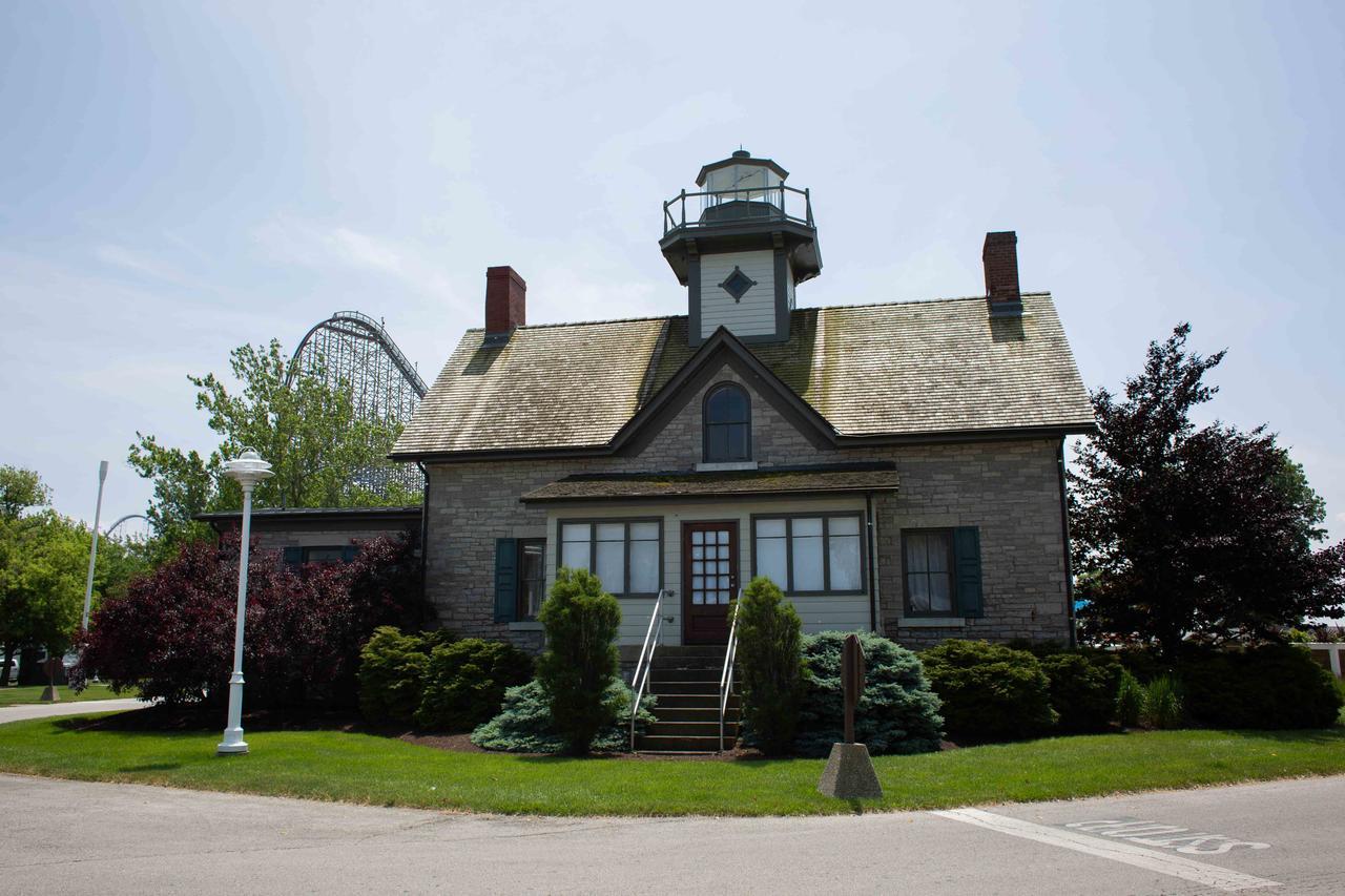 Отель Cedar Point'S Lighthouse Point Сандаски Экстерьер фото